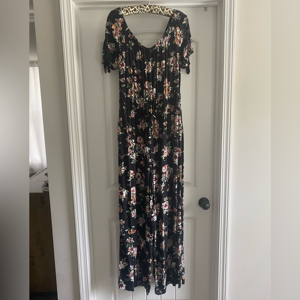 Off the shoulder jumper